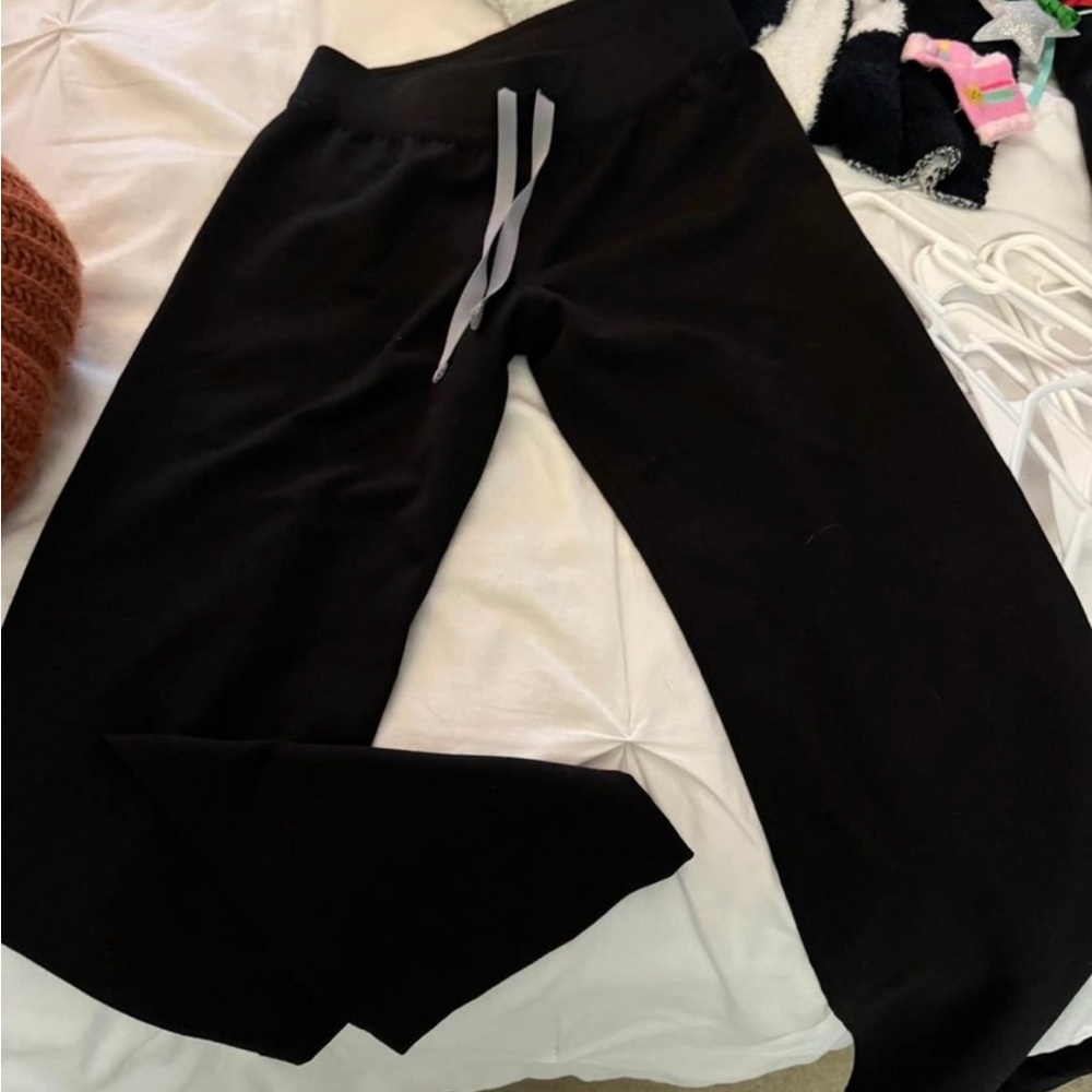 Figs flare bottoms